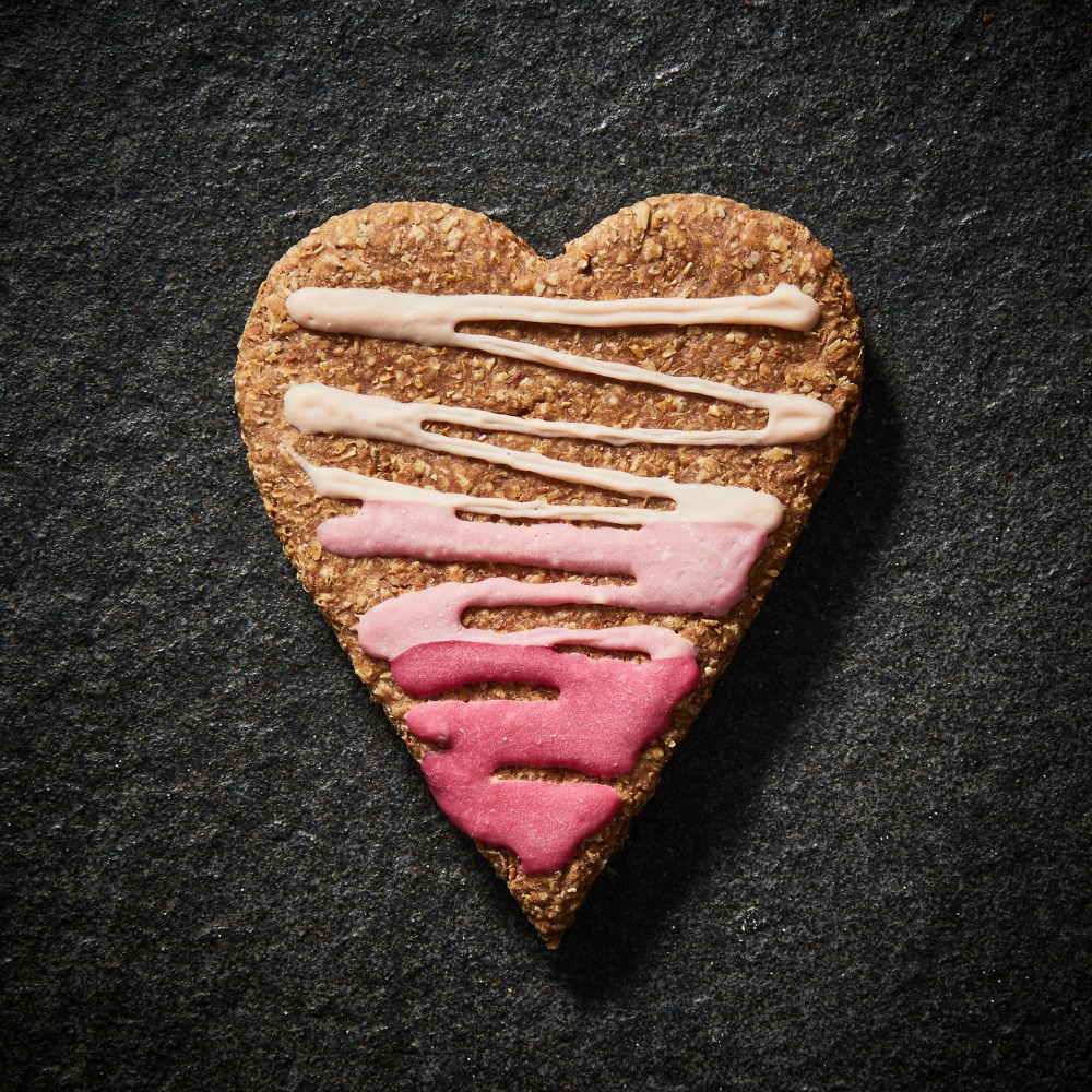 pawdinkum valentines biscuit