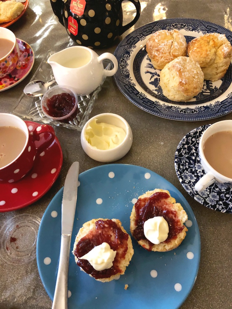 tea cosy scone delivery