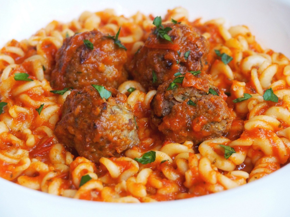 pasta and tuna balls serving