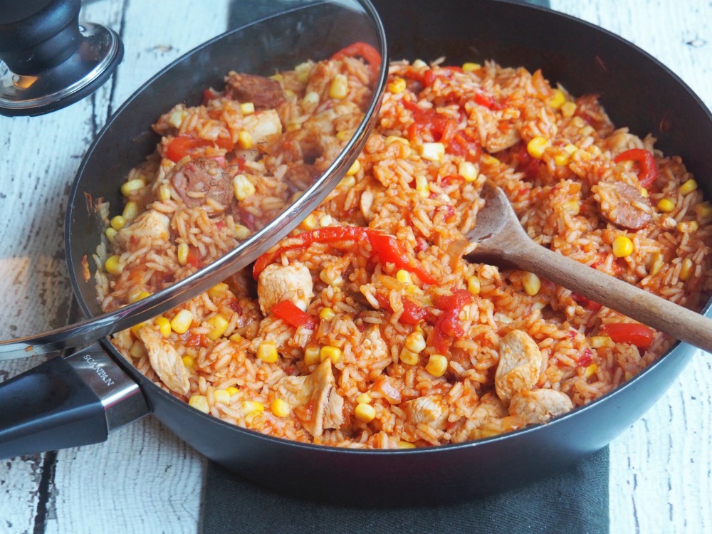 chicken_chorizo_jambalaya_pan_lid_off