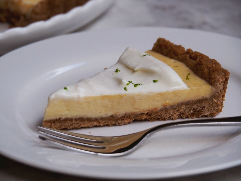 easy key lime pie slice