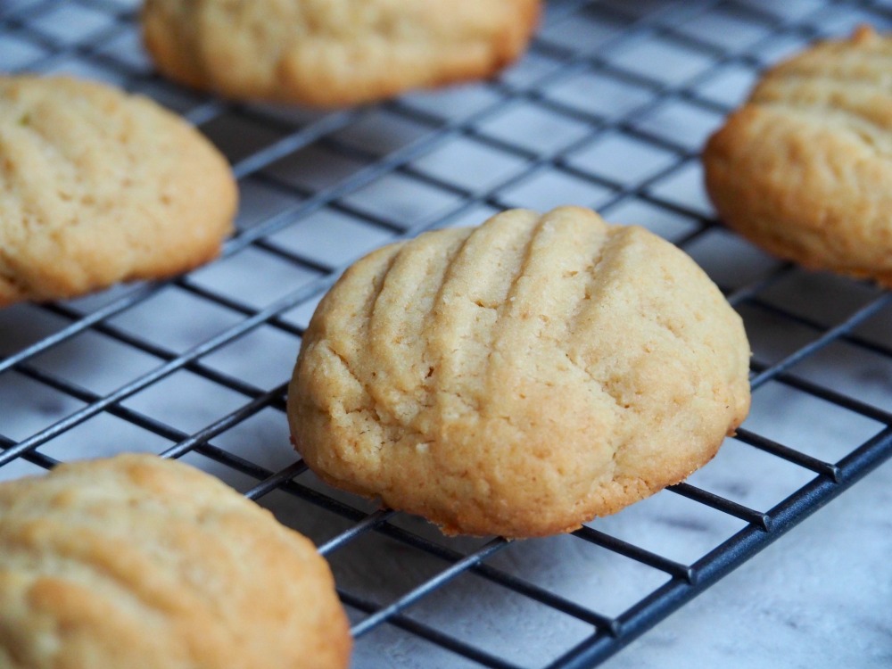 close up lime coconut cream cheese cookies