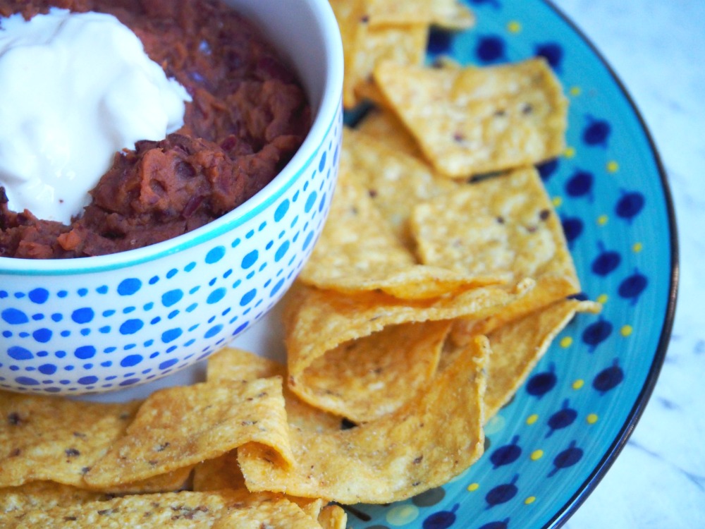 warm mexican bean dip with tortilla chips