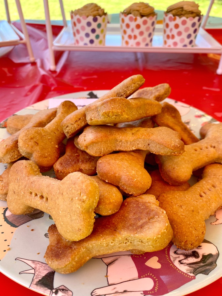 peanut butter dog biscuits