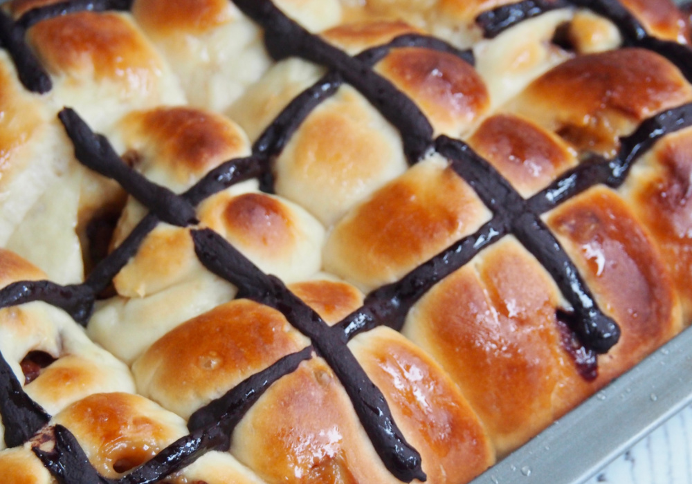 choc fudge hot cross buns in tray