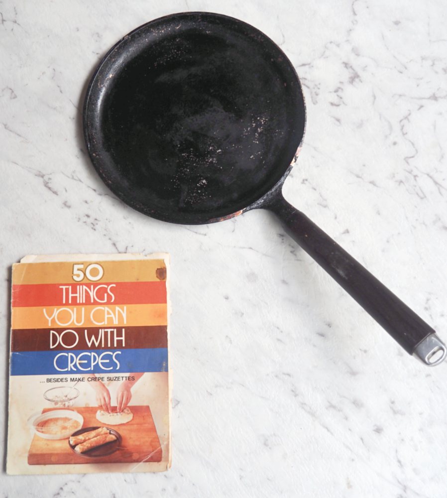 crepe magician pan and recipe book
