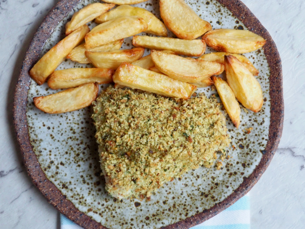 oven baked fish and chips on a plate