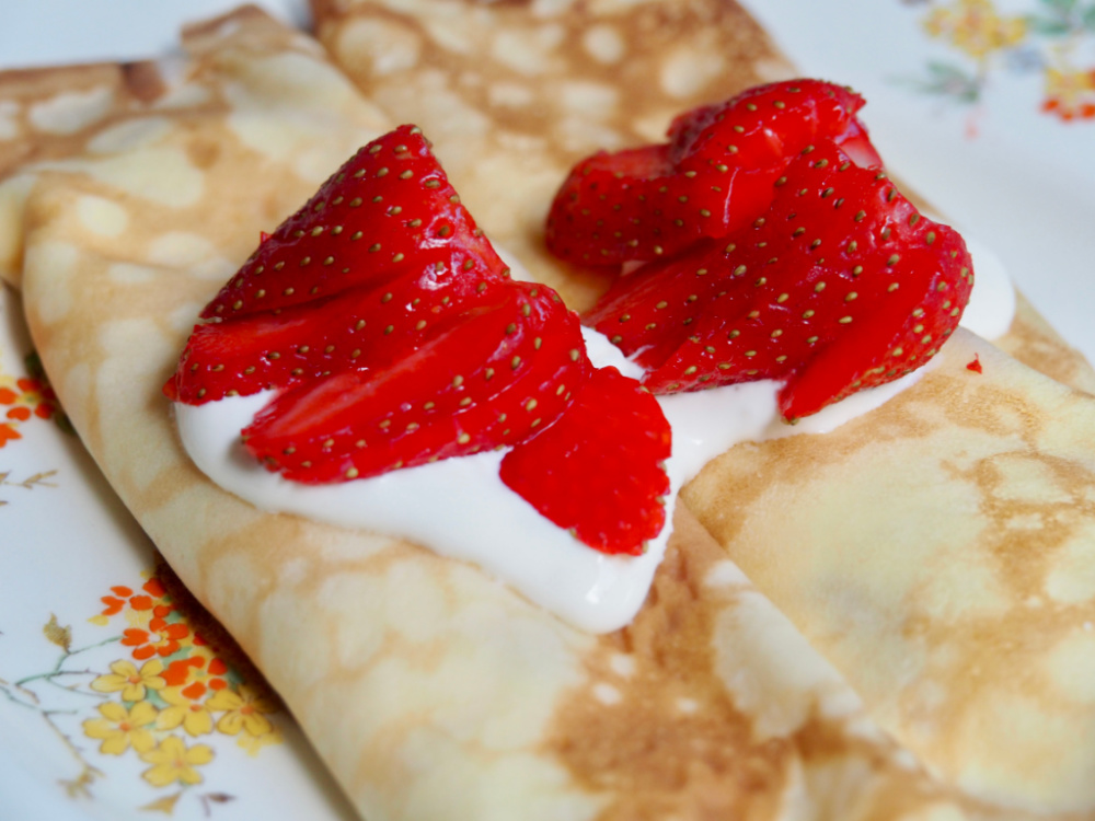 strawberry sour cream crepes close up