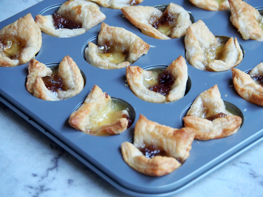 tray of brie and fig jam bites