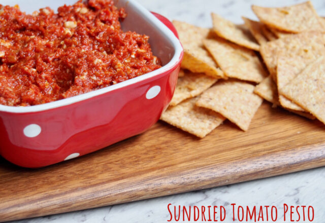Meatless Monday – Vegan Sundried Tomato Pesto
