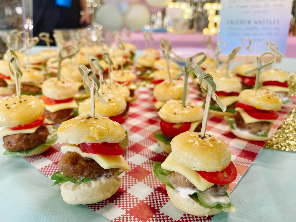 dapper doggy dining sliders