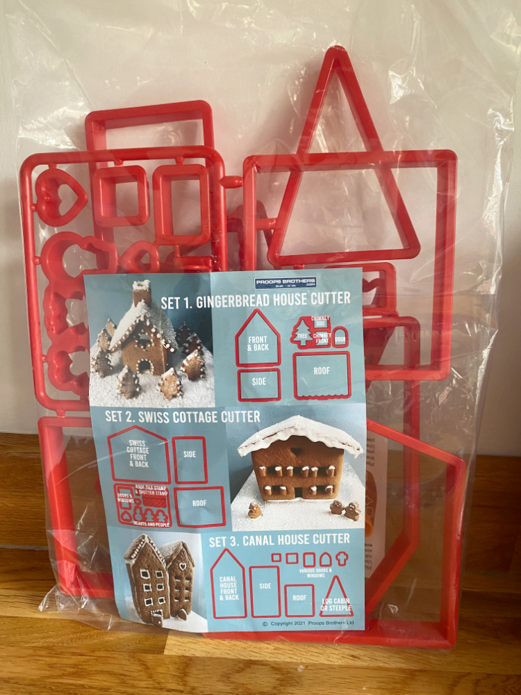 silicone gingerbread house kit