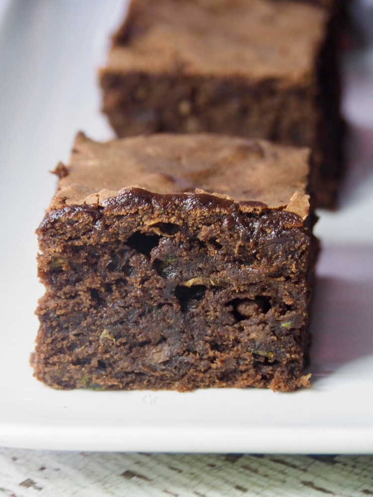 close up of fudgy zucchini brownie